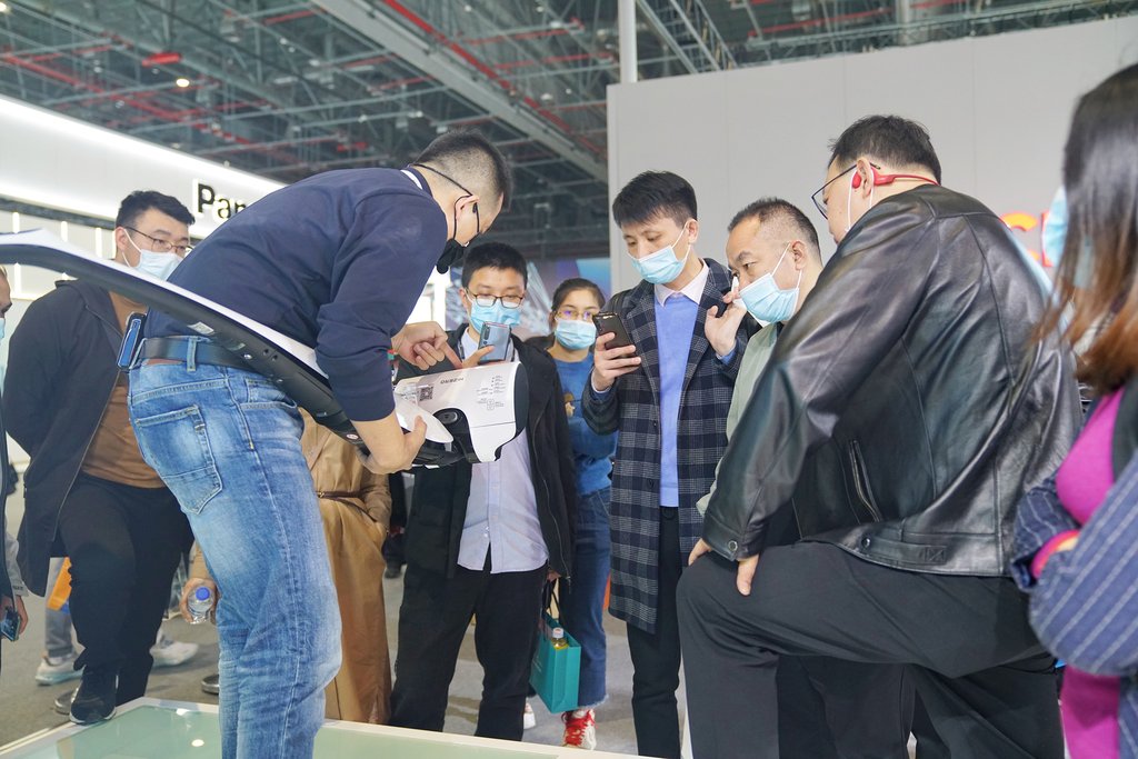 Hizero showcases latest game-changing hard floor cleaning tech at Shanghai’s AWE 2021 World Expo